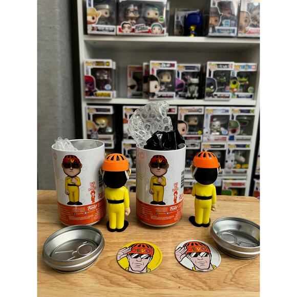 CHASE BUNDLE GLOW LIMITED EDITION Devo Funko Sodas Music 1980s GITD Glows Dark - Picture 2 of 2